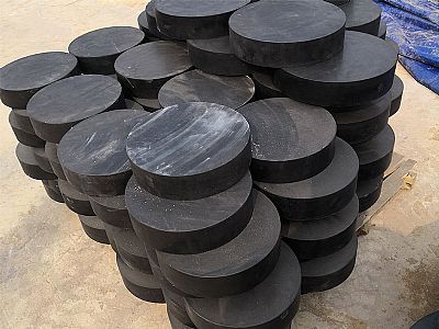 路桥区板式橡胶支座由若干层橡胶片与薄钢板经加压硫化